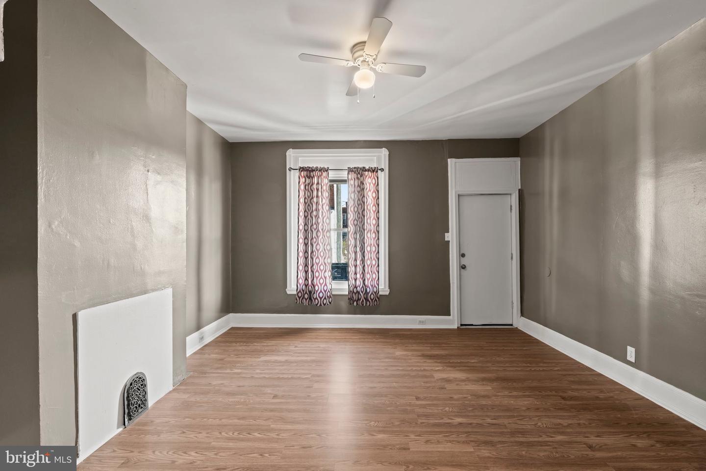 1848 S Conestoga St Property Photo 4