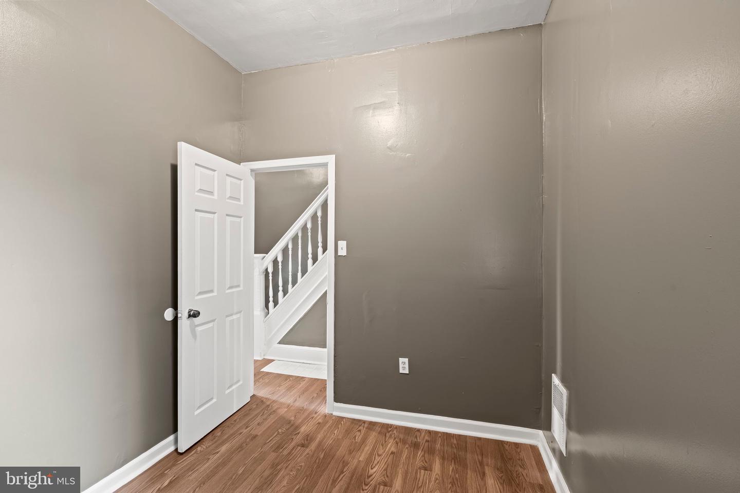 1848 S Conestoga St Property Photo 7