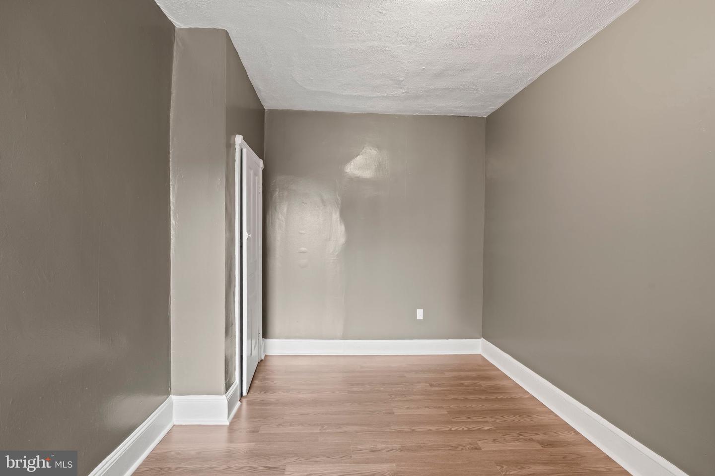 1848 S Conestoga St Property Photo 21