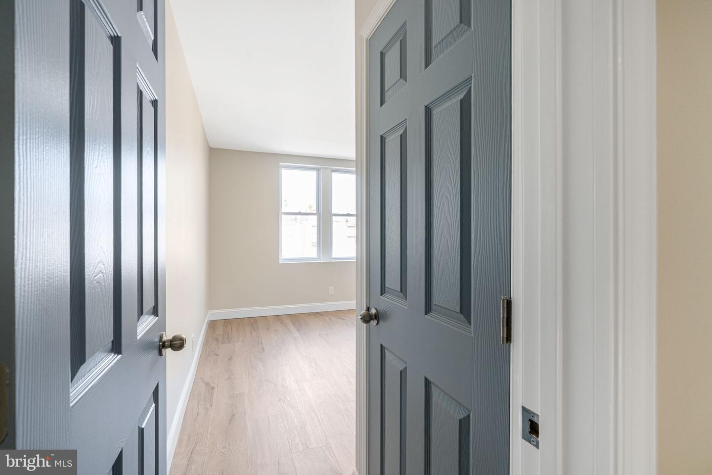 7705 Pickering Ave Property Photo 17