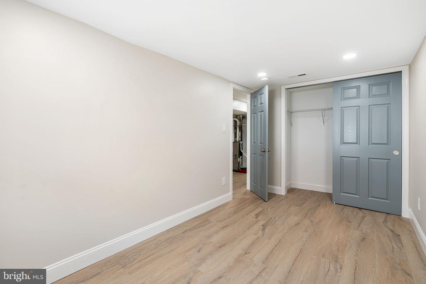 7705 Pickering Ave Property Photo 26