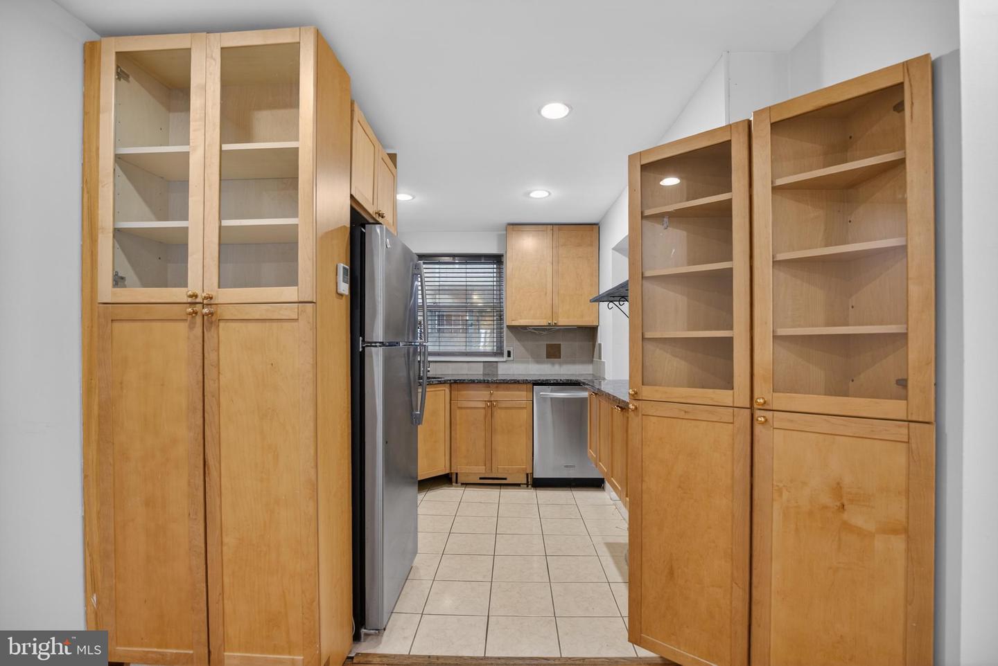 928 Annin St Property Photo 5