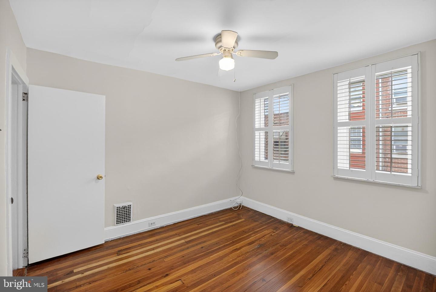 928 Annin St Property Photo 12