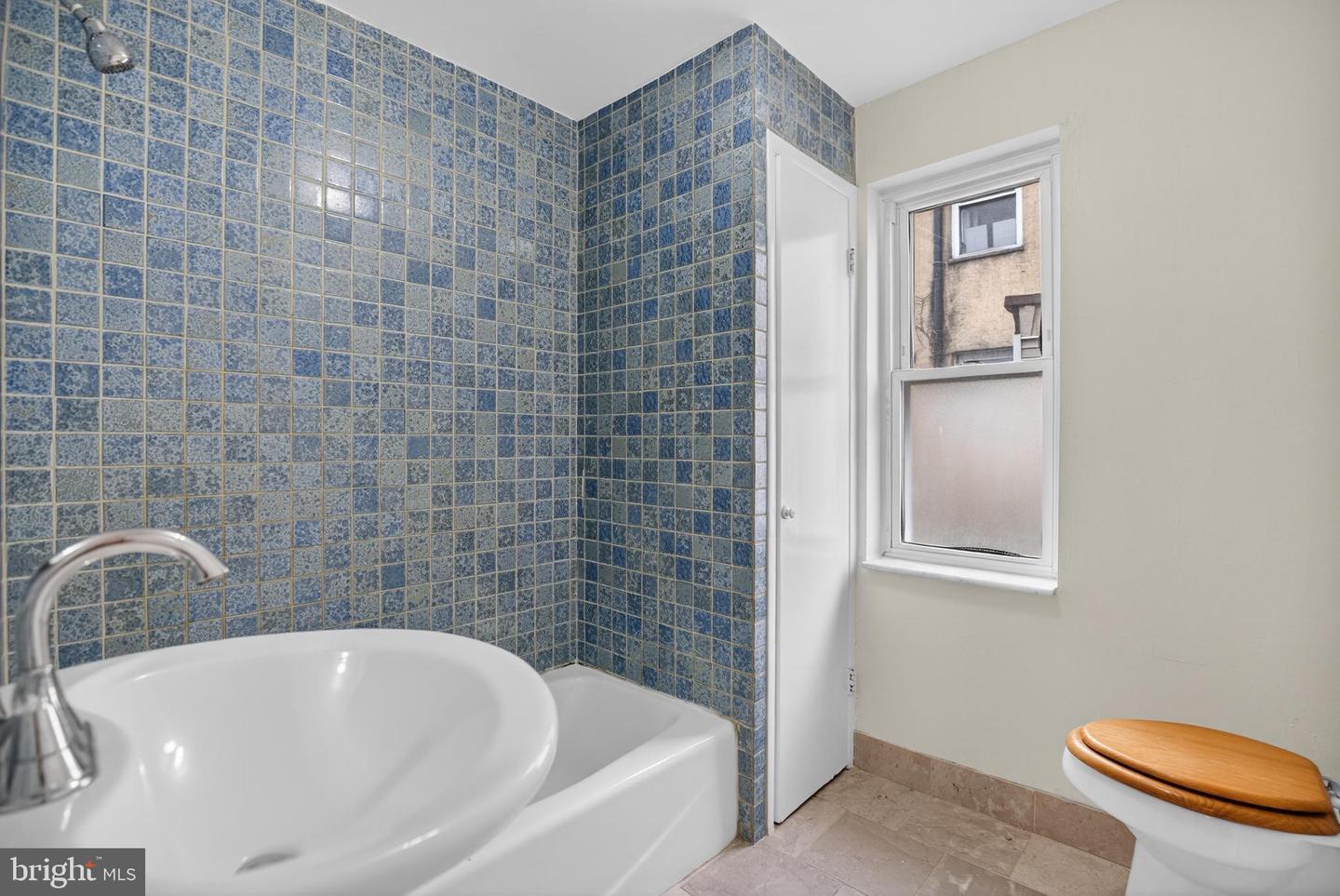 928 Annin St Property Photo 13
