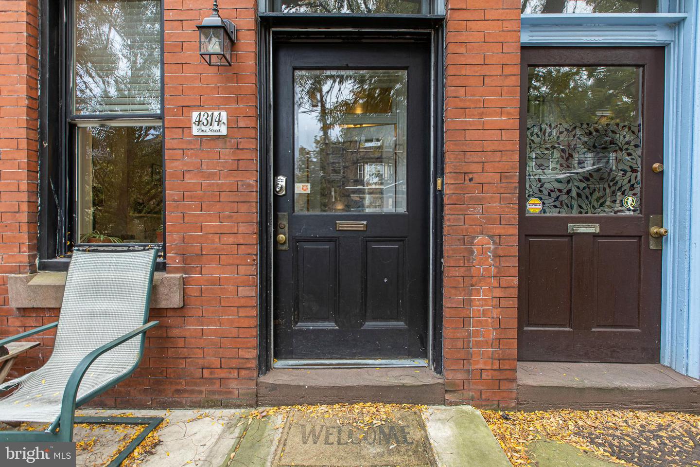 4314 Pine St Property Photo 6