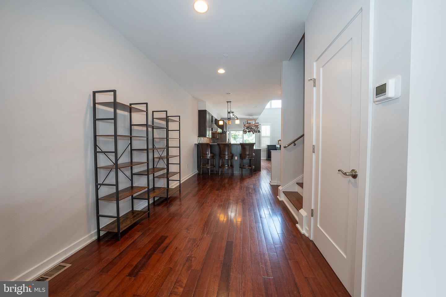 601 Poplar St Property Photo 7