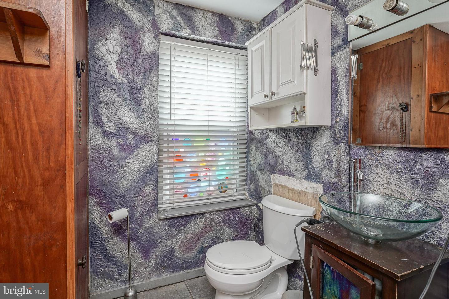 2416-22 E Sergeant St Property Photo 9