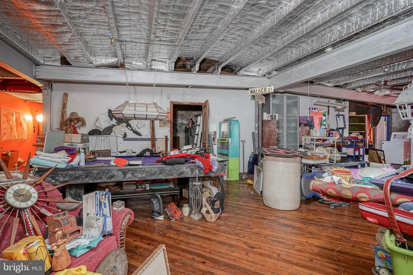 2416-22 E Sergeant St Property Photo 13