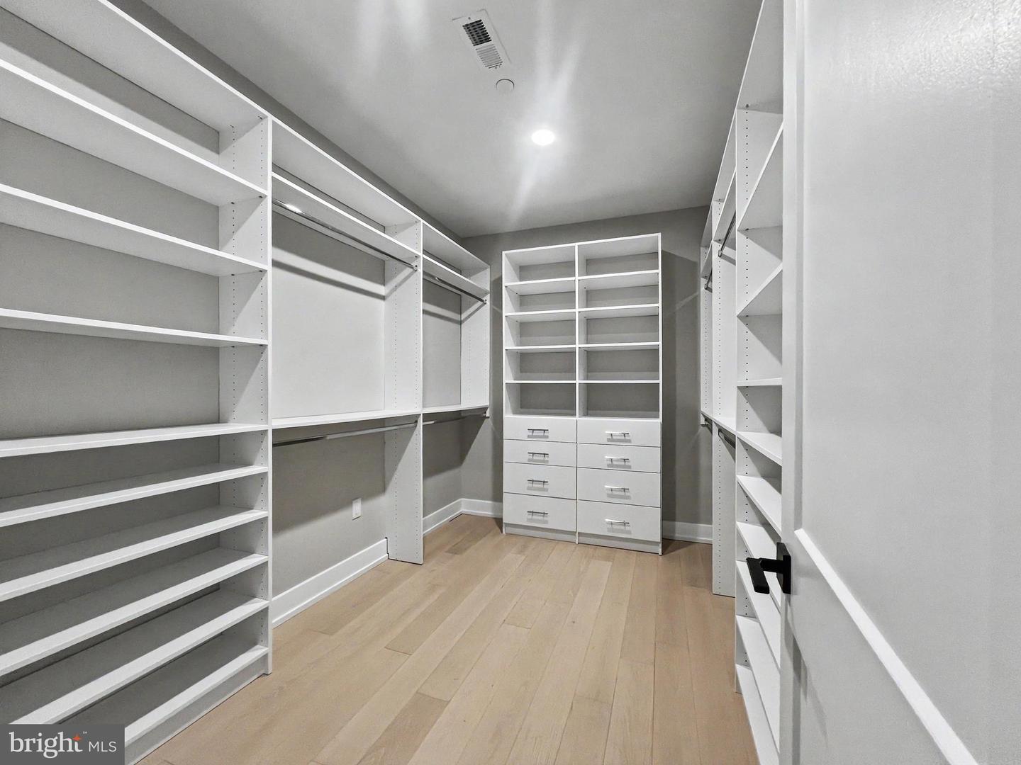202 Kalos St Property Photo 24