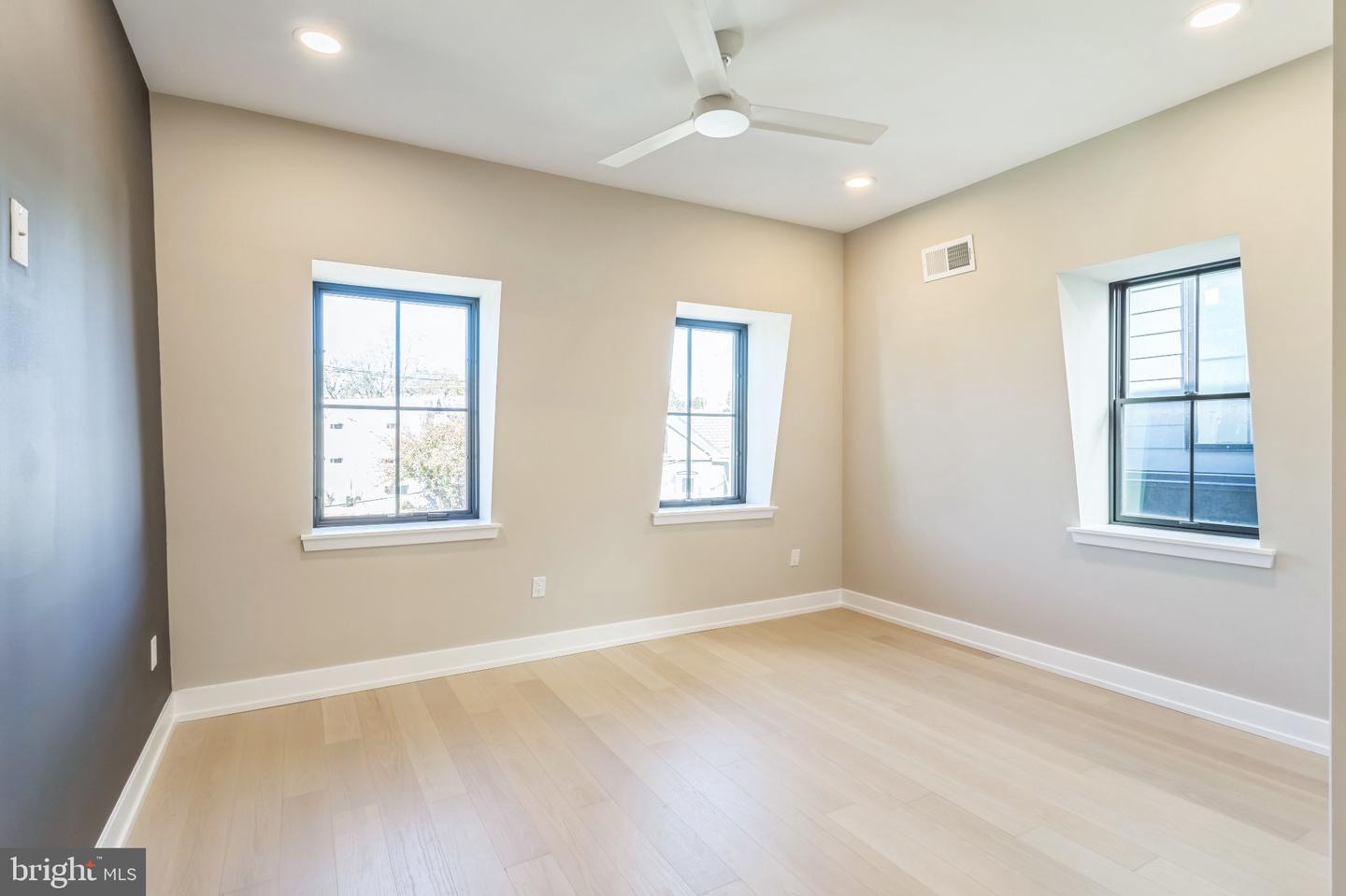 202 Kalos St Property Photo 28