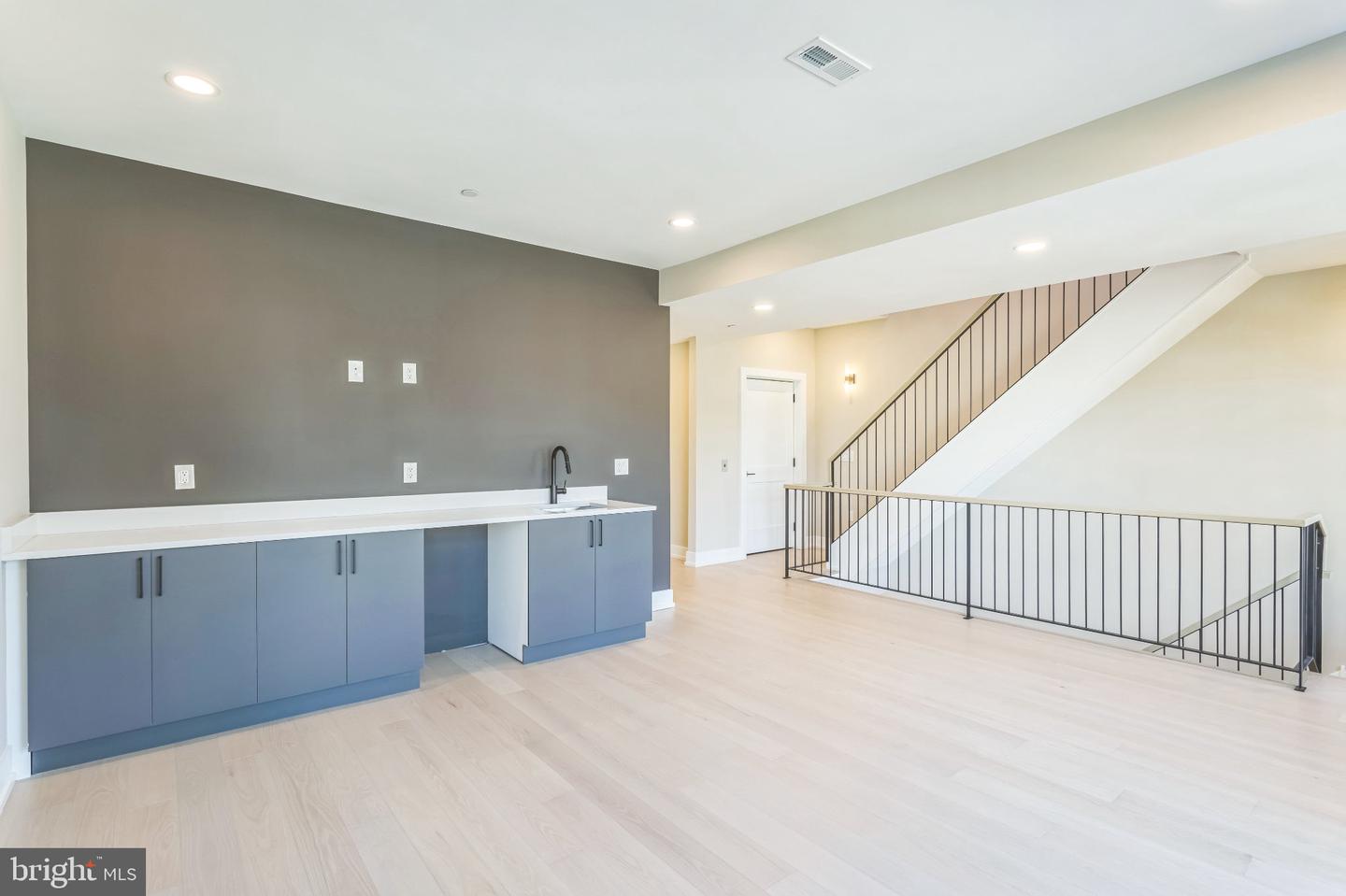 202 Kalos St Property Photo 35