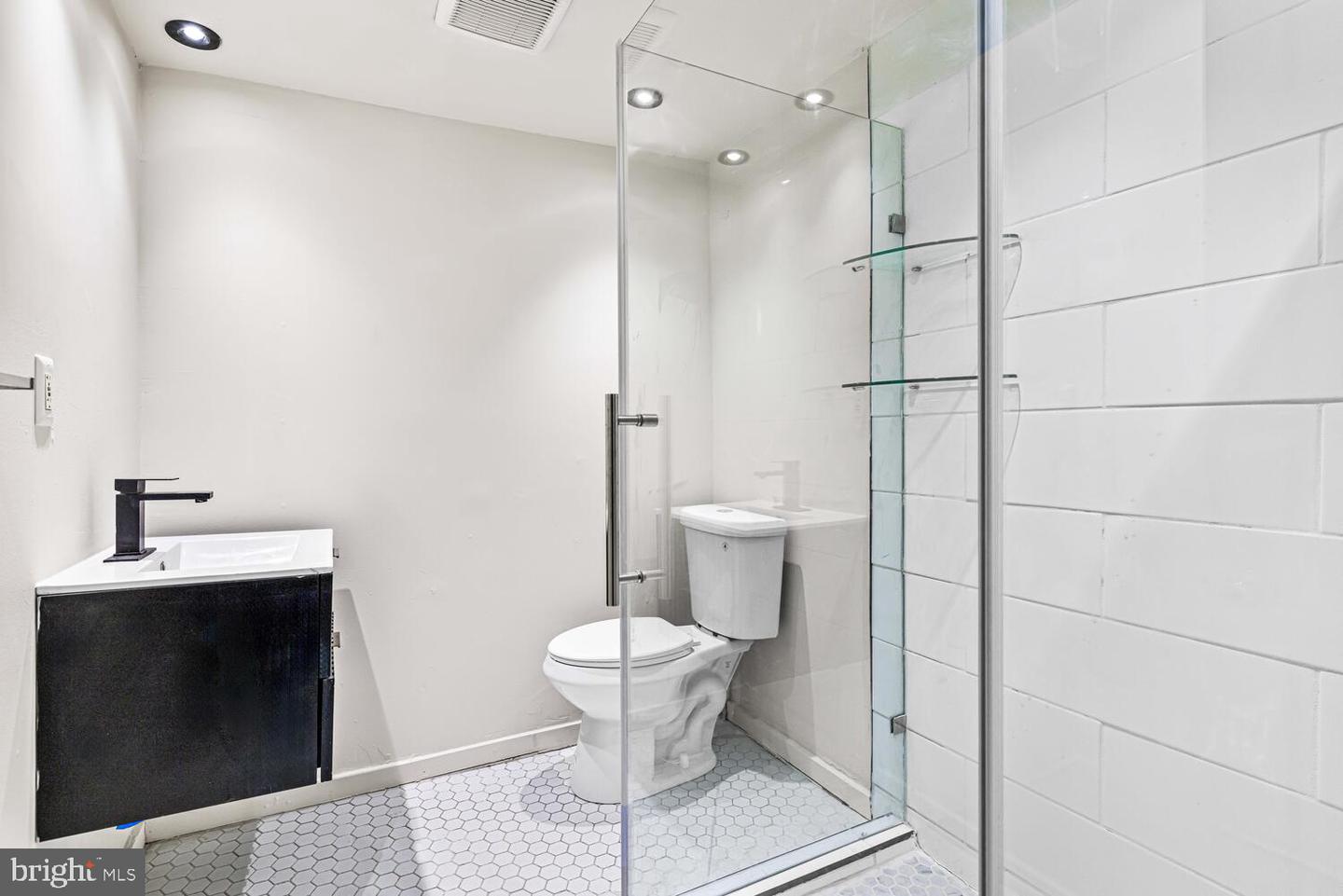 178 W Master St Property Photo 10