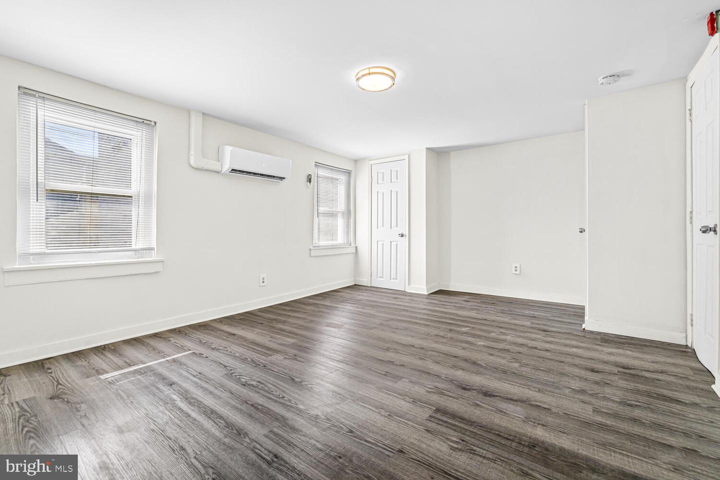 178 W Master St Property Photo 13