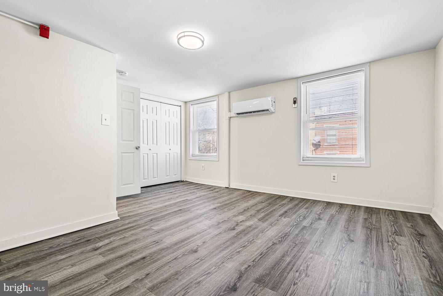178 W Master St Property Photo 16