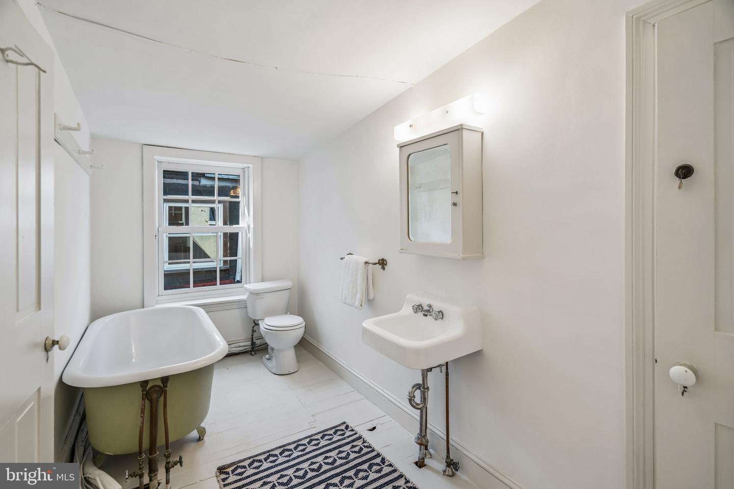 1811 Delancey Pl Property Photo 39