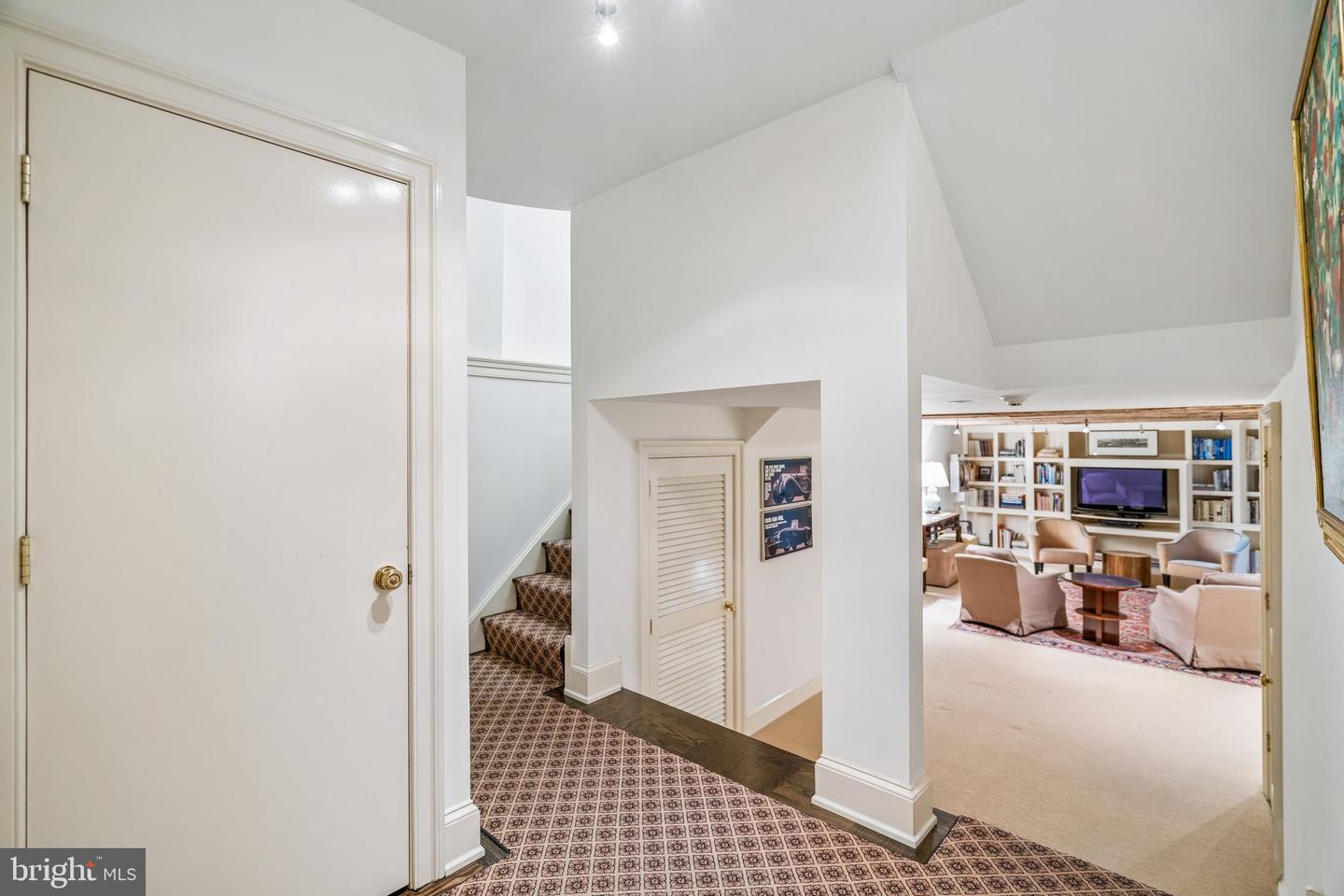 1811 Delancey Pl Property Photo 42