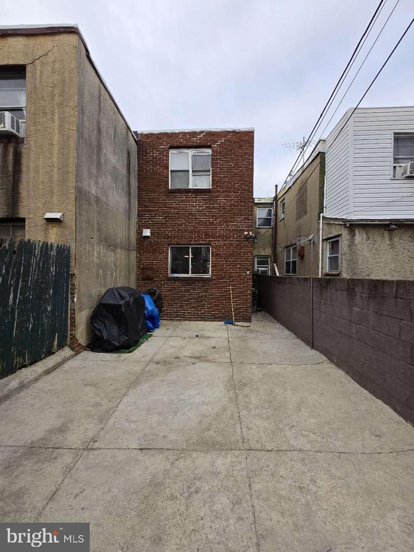 2109 S 9th St Property Photo 12