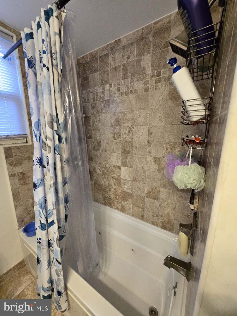 2109 S 9th St Property Photo 16