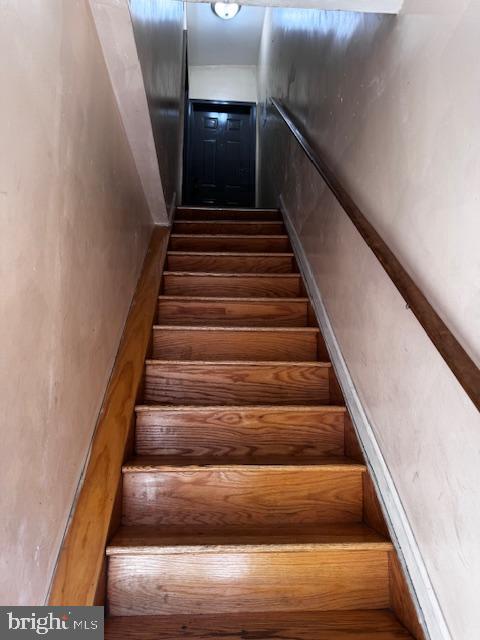 2223-2225 S 7th St Property Photo 5