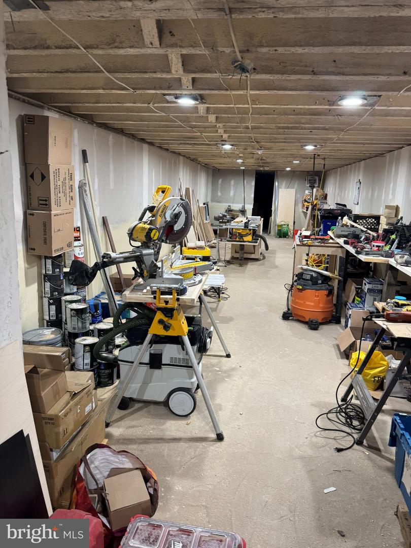 4824 - 4822 N Broad St Property Photo 6