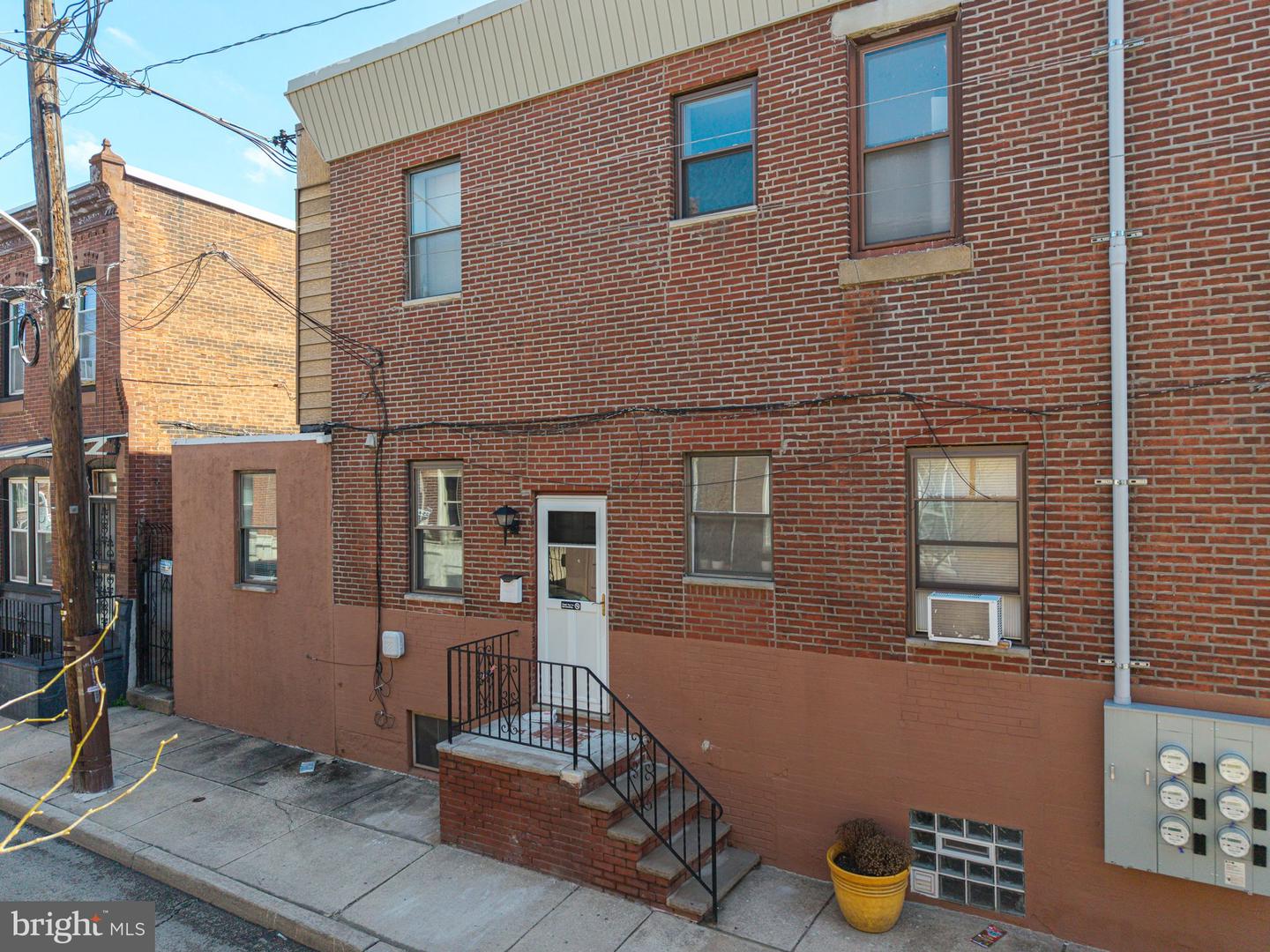 1427 W Ritner St Property Photo 3