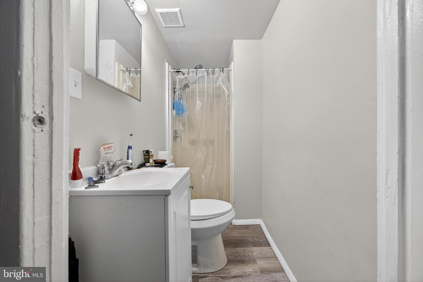 175-00 W Berks St Property Photo 15