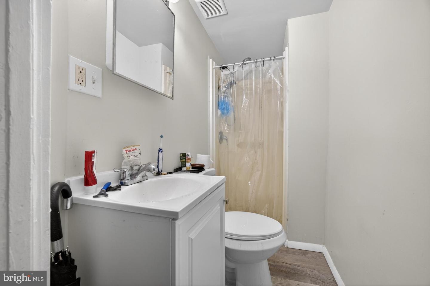 175-00 W Berks St Property Photo 16