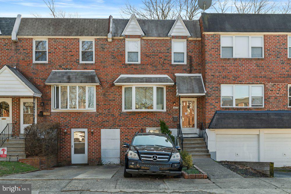 3602 Genesee Pl Property Photo 2