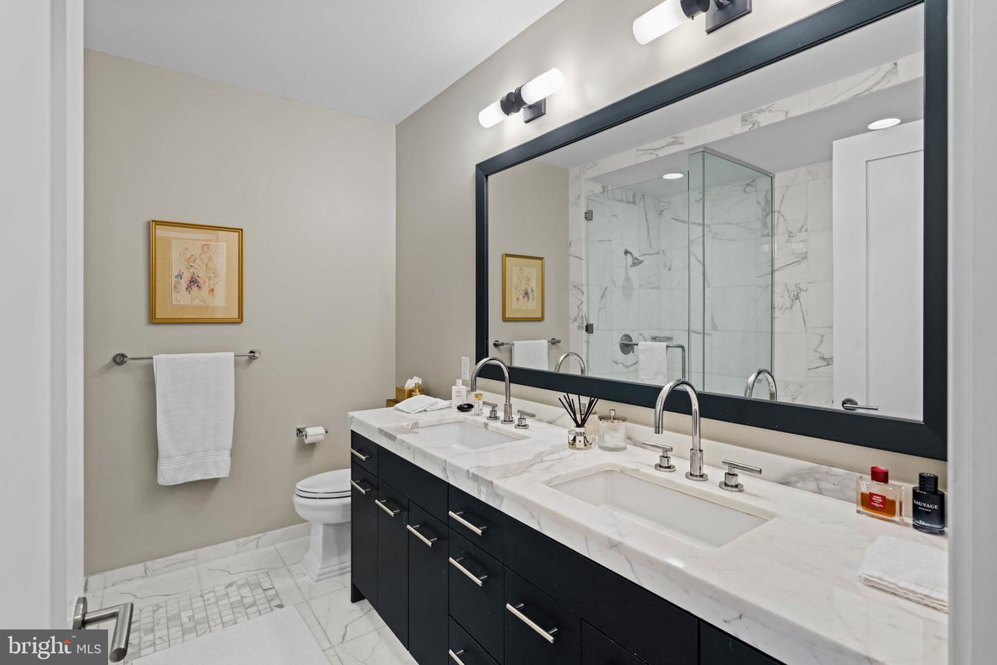 1414 S Penn Sq #10a Property Photo 10