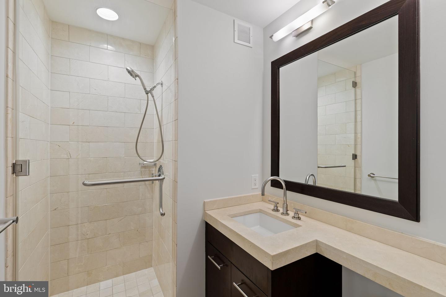 1414 S Penn Sq #10a Property Photo 22