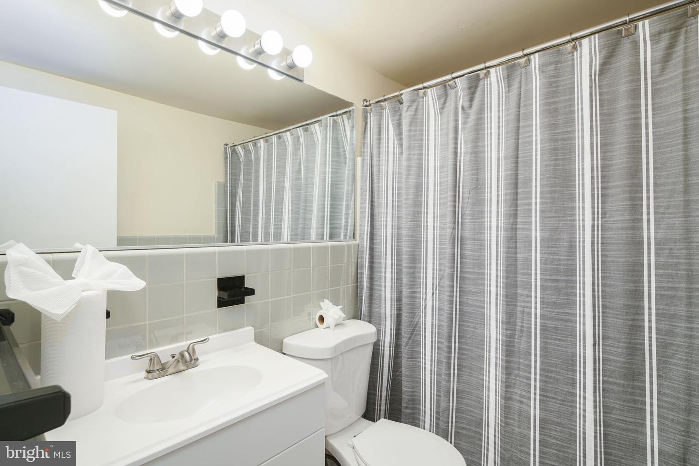 2101 Chestnut St #1024 Property Photo 10