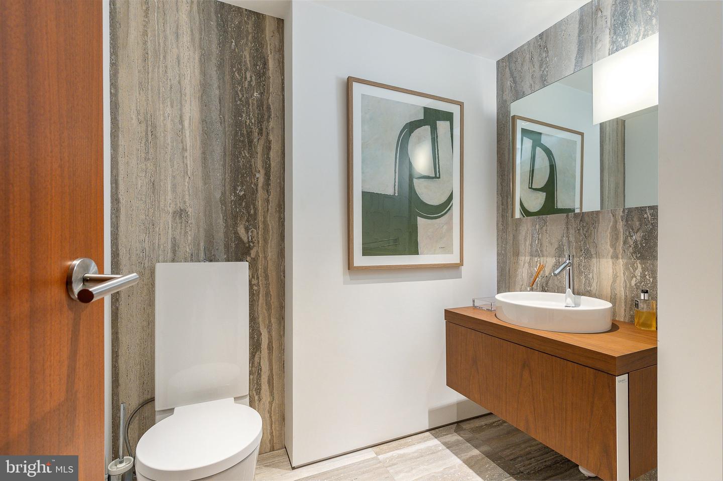 210 W Rittenhouse Sq #2106-2107 Property Photo 6