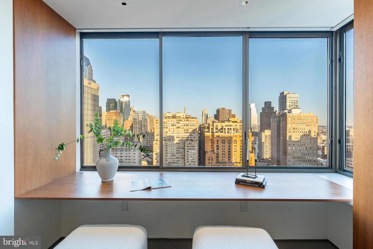 210 W Rittenhouse Sq #2106-2107 Property Photo 16
