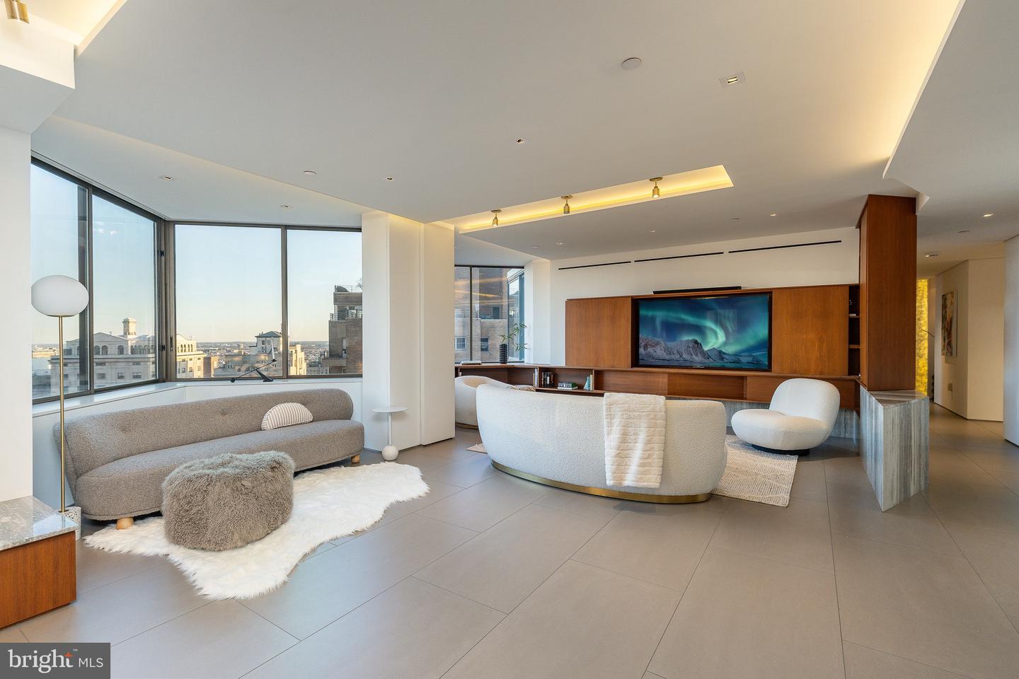 210 W Rittenhouse Sq #2106-2107 Property Photo 19