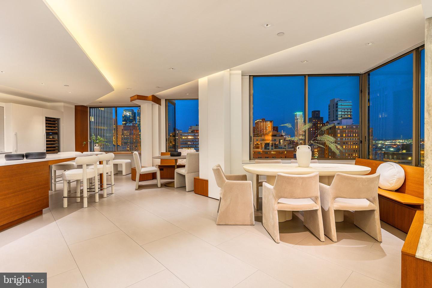 210 W Rittenhouse Sq #2106-2107 Property Photo 21