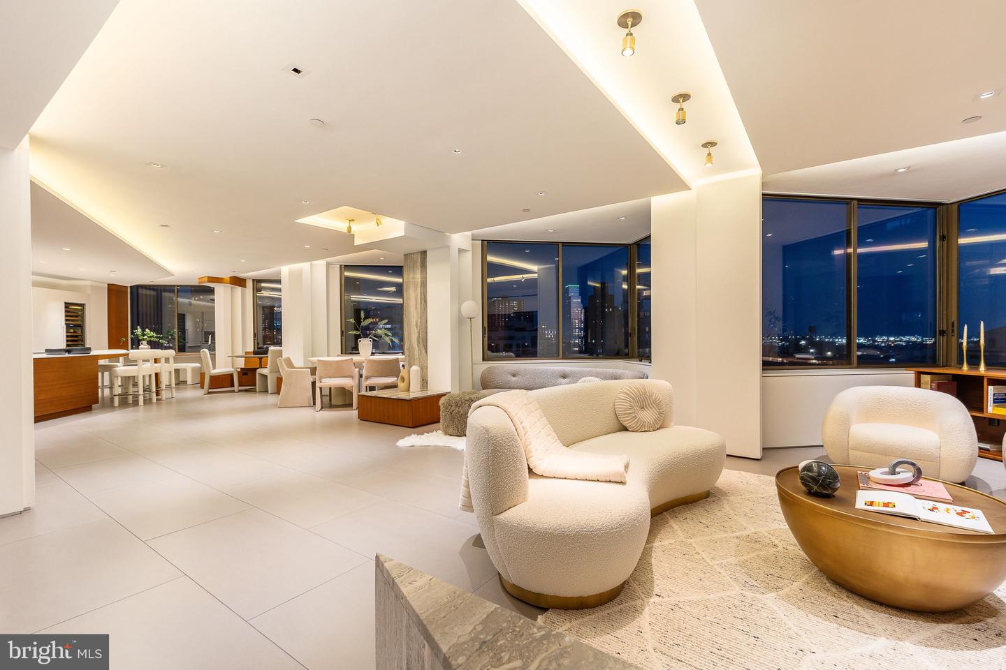 210 W Rittenhouse Sq #2106-2107 Property Photo 26