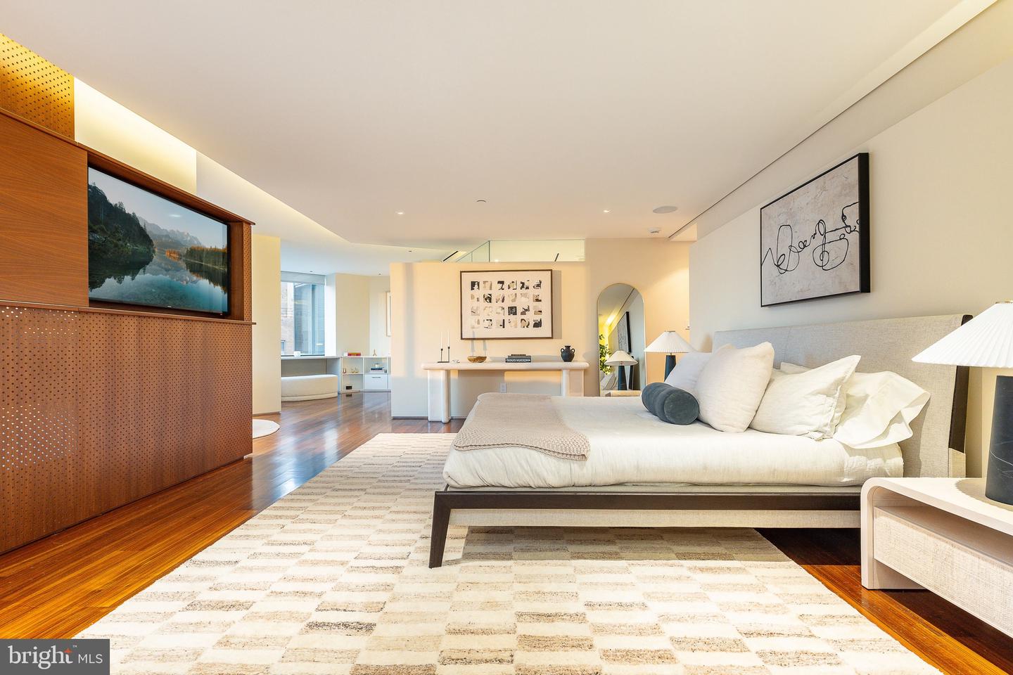 210 W Rittenhouse Sq #2106-2107 Property Photo 34