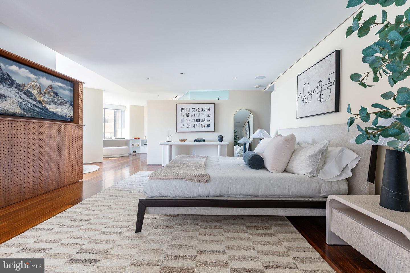210 W Rittenhouse Sq #2106-2107 Property Photo 36