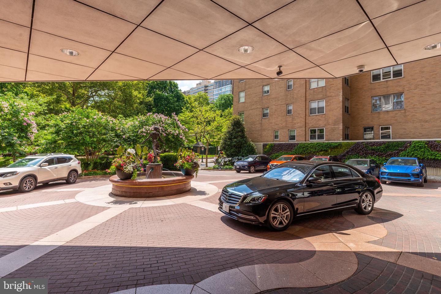 210 W Rittenhouse Sq #2106-2107 Property Photo 55