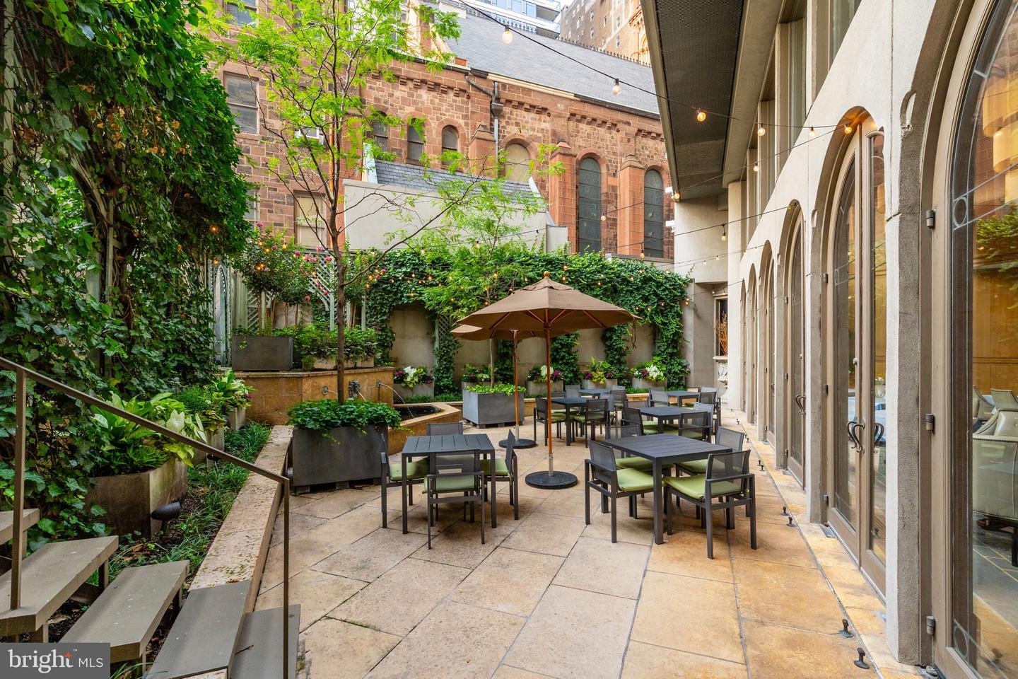 210 W Rittenhouse Sq #2106-2107 Property Photo 63