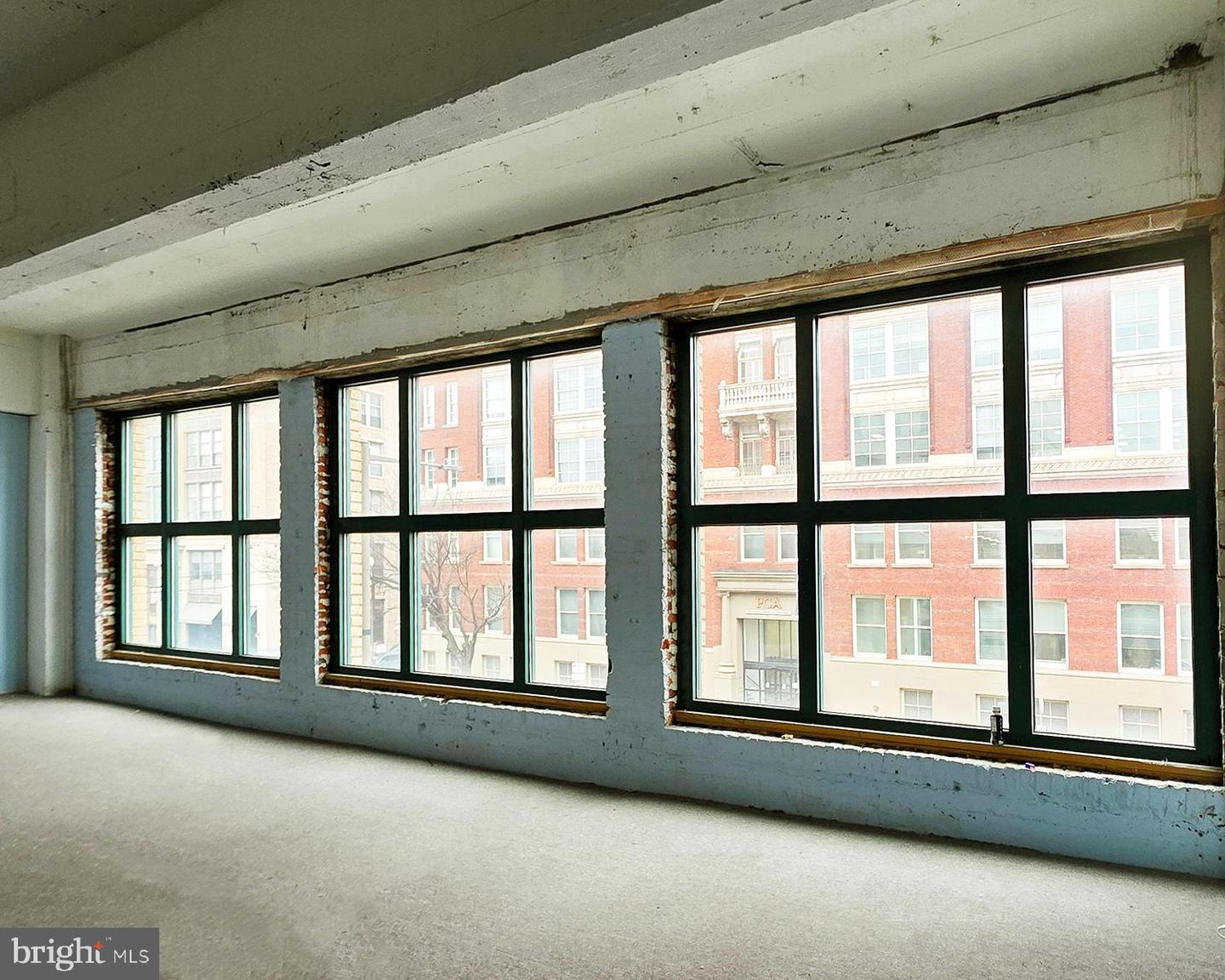 667 N Broad St #2nd Floor Property Photo 7
