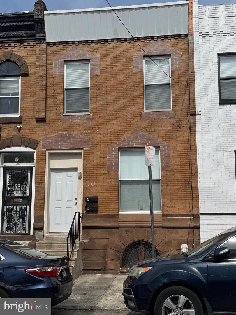 1735 Mckean St Property Photo 2