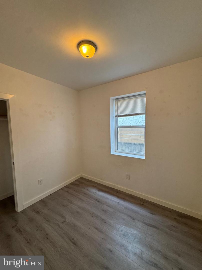 1735 Mckean St Property Photo 6