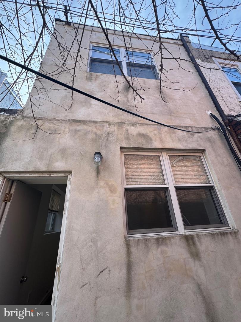 1735 Mckean St Property Photo 17