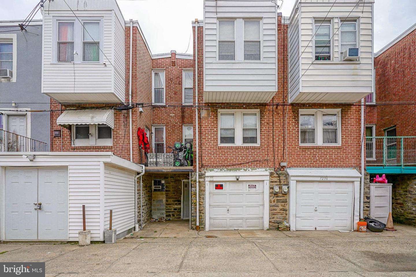7238 Ditman St Property Photo 18