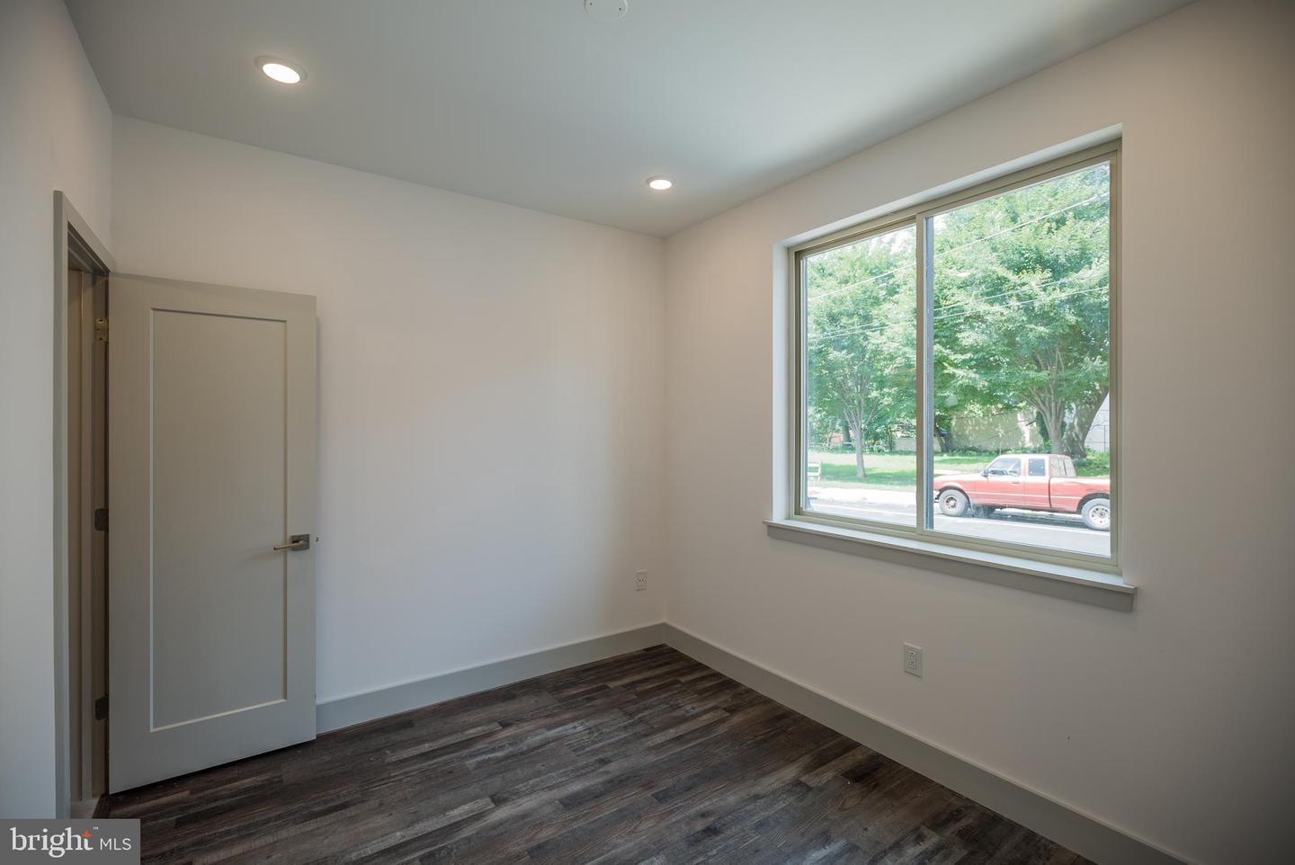 3716 Haverford Ave #2r Property Photo 4