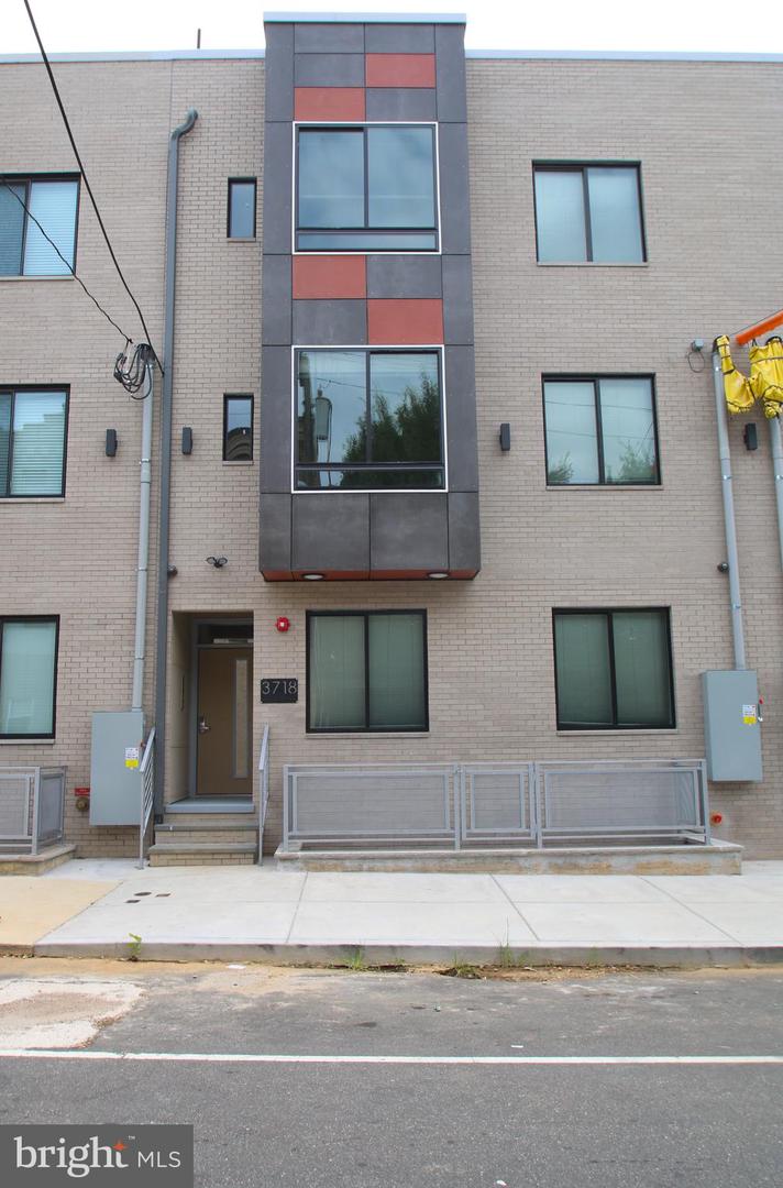 3716 HAVERFORD AVE #3F Property Photo 1