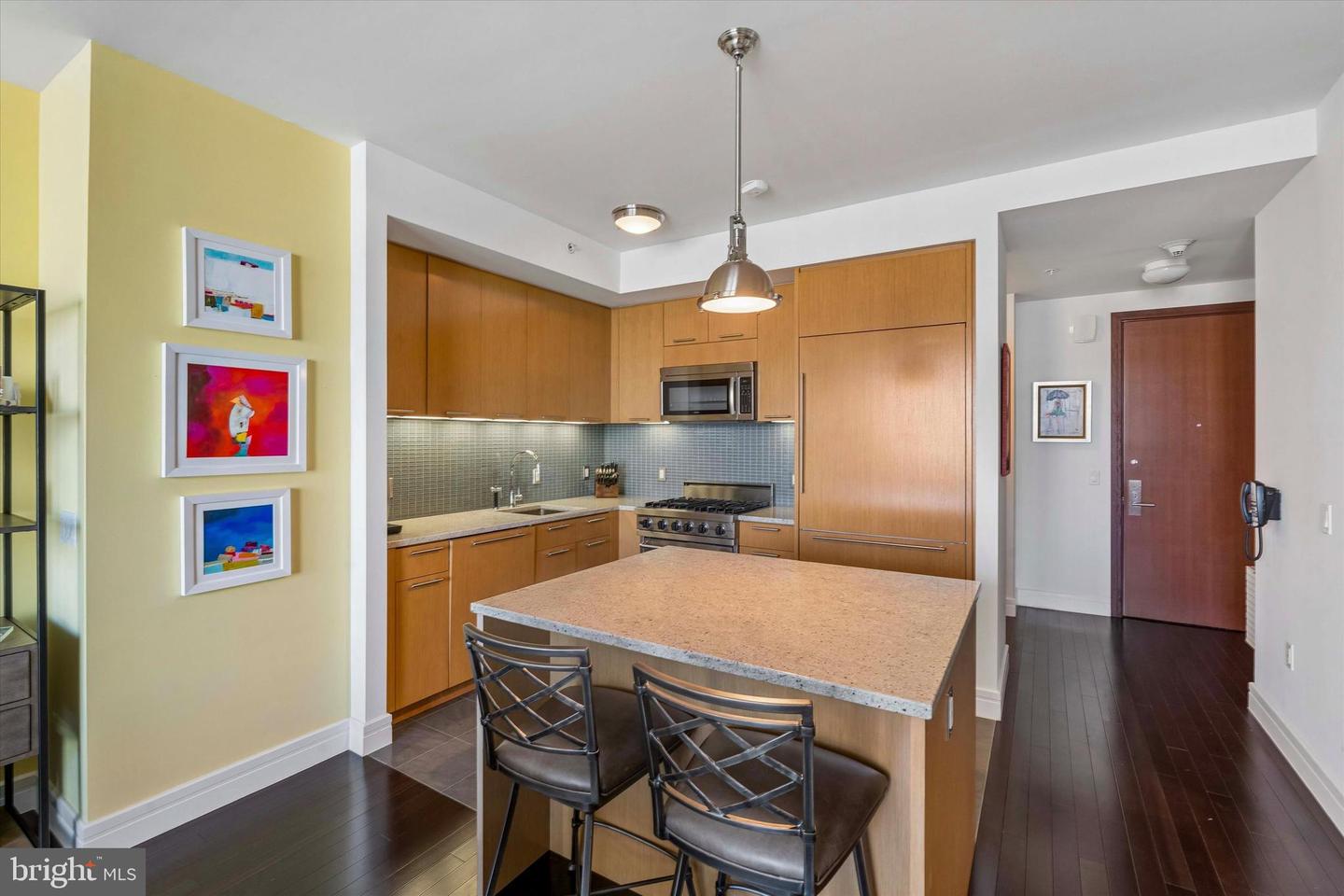 1414 S Penn Sq #10c Property Photo 7