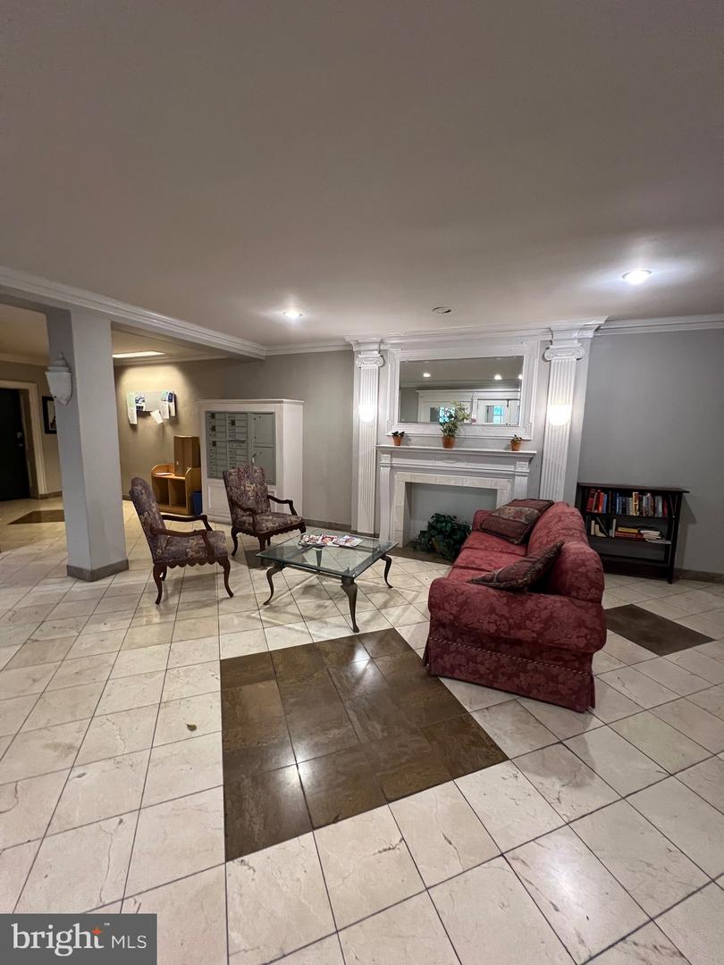 4643 Pine St #c411 Property Photo 12