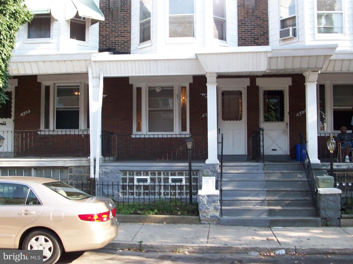 4304 Reno St Property Photo 2